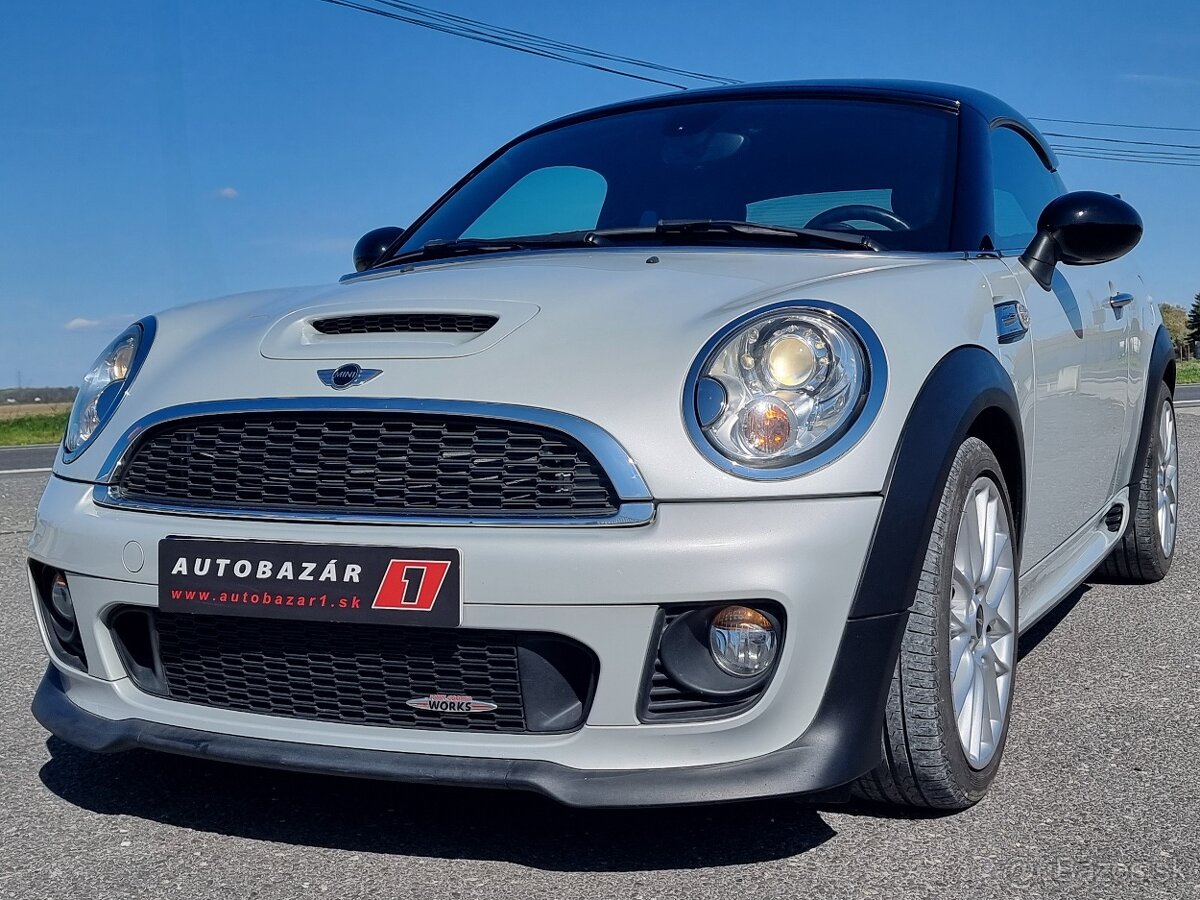 Mini Cooper 1.6i JCW Coupe 210k MT6 2m za 12.490 €