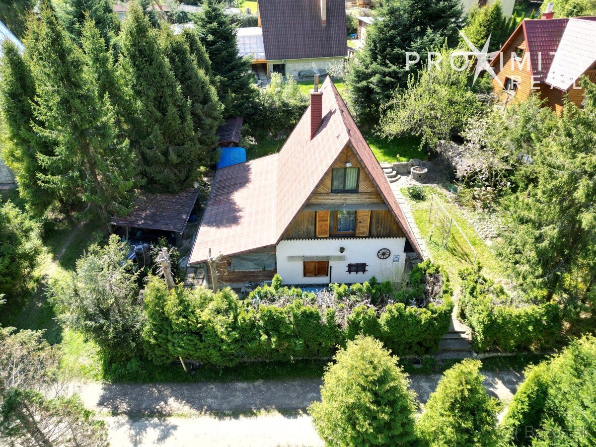 Celoročne obývateľná chata na predaj len 50m od vodnej nádrž