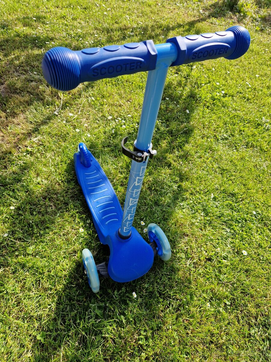 Trojkolesová kolobežka nosnosť do 50kg