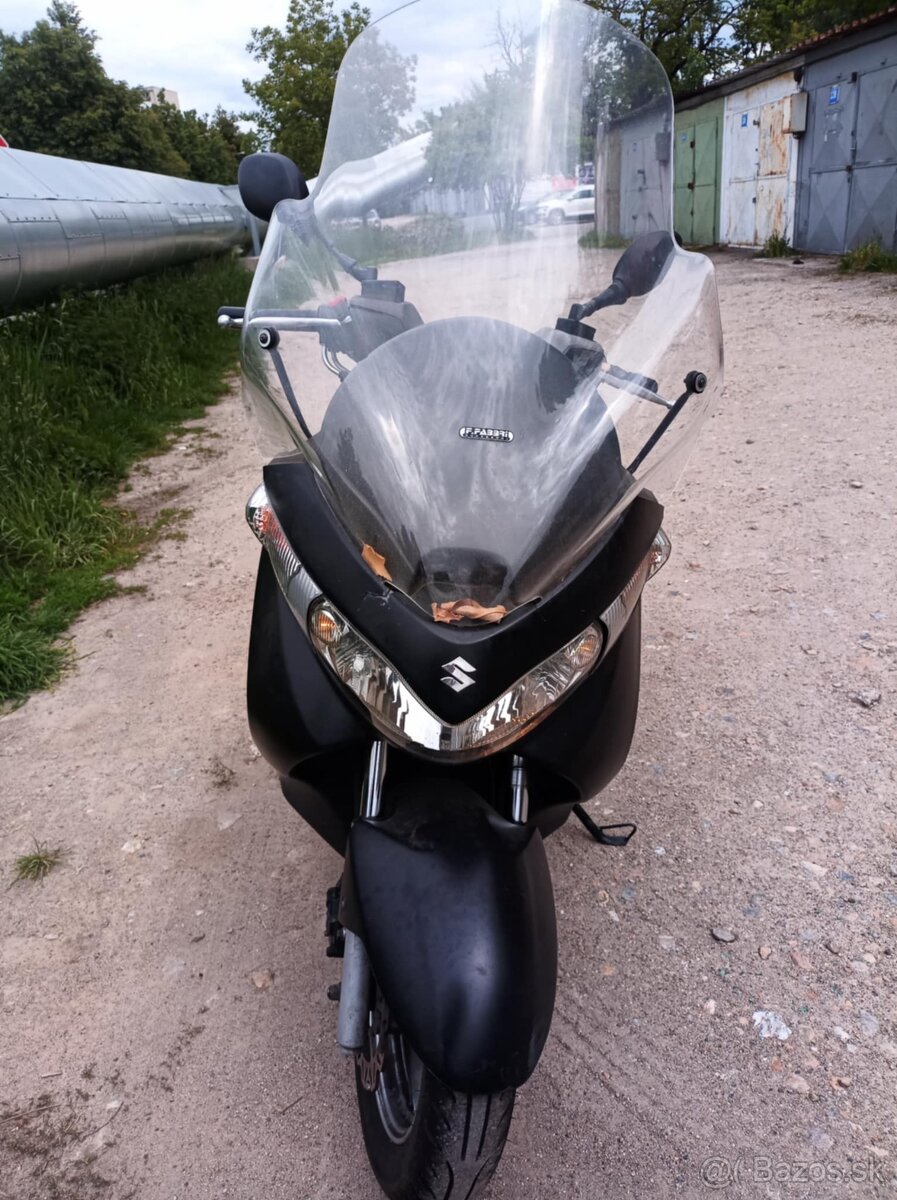 Suzuki Burgman 125 9.2kw 2010