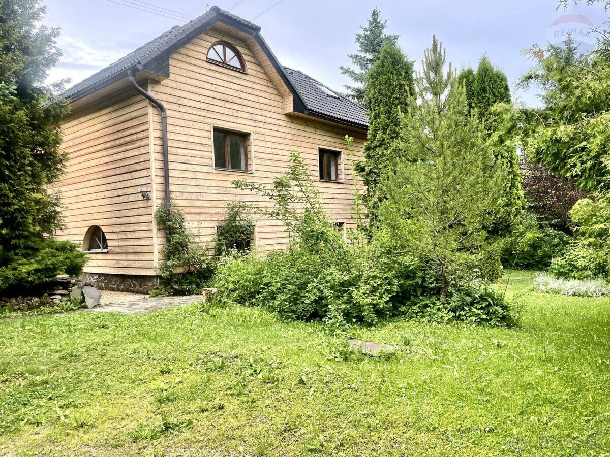 Predaj: 5-izbový rodinný dom s veľkým pozemkom v malebnom Os