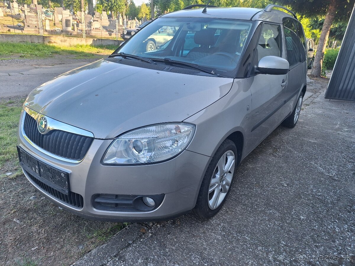 SKODA ROOMSTER BENZÍN 2009