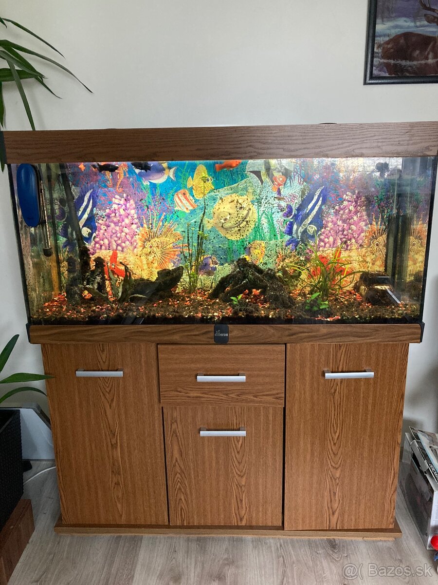 Akvarium komplet so skrinkou a prislusenstvom