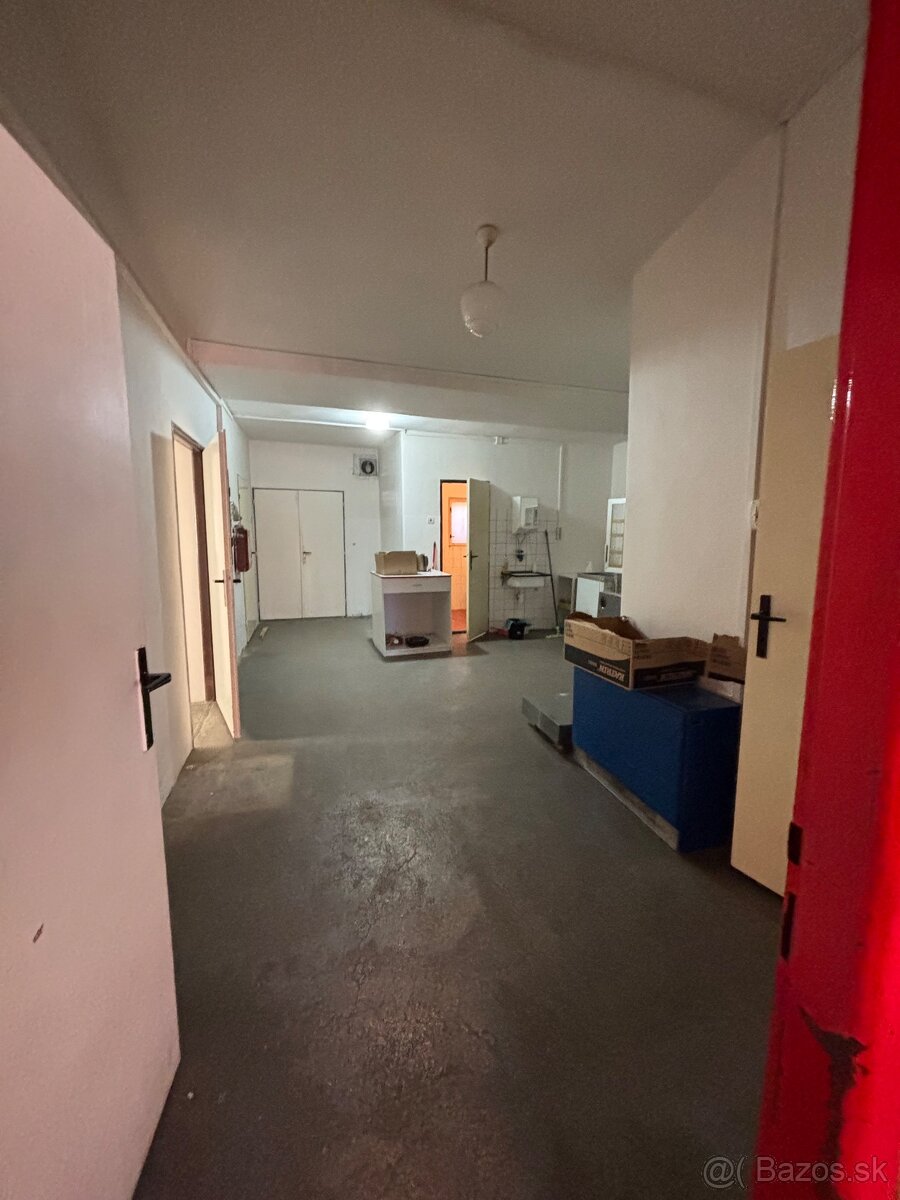 Exkluzívne- Budova Coop Jednoty na predaj Veľký Čepčín