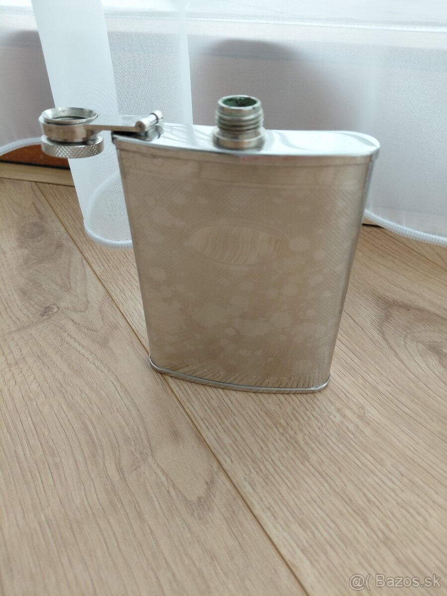 Miniploskacky na alkohol