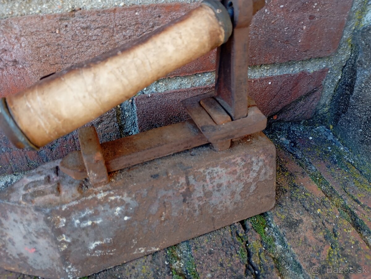 Predám pekné žehličky