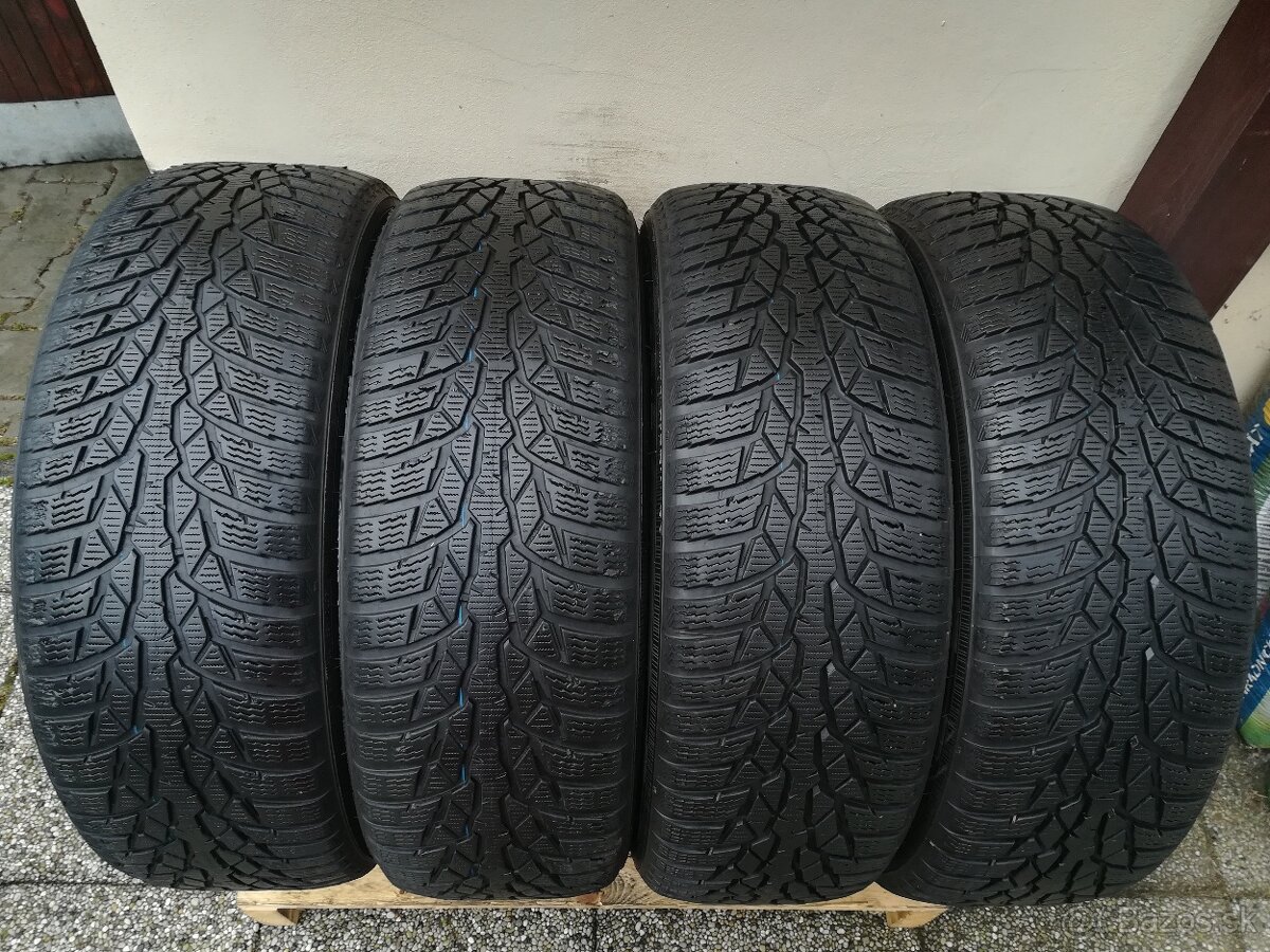Zimné pneumatiky 215/60 R17 Nokian, 4ks