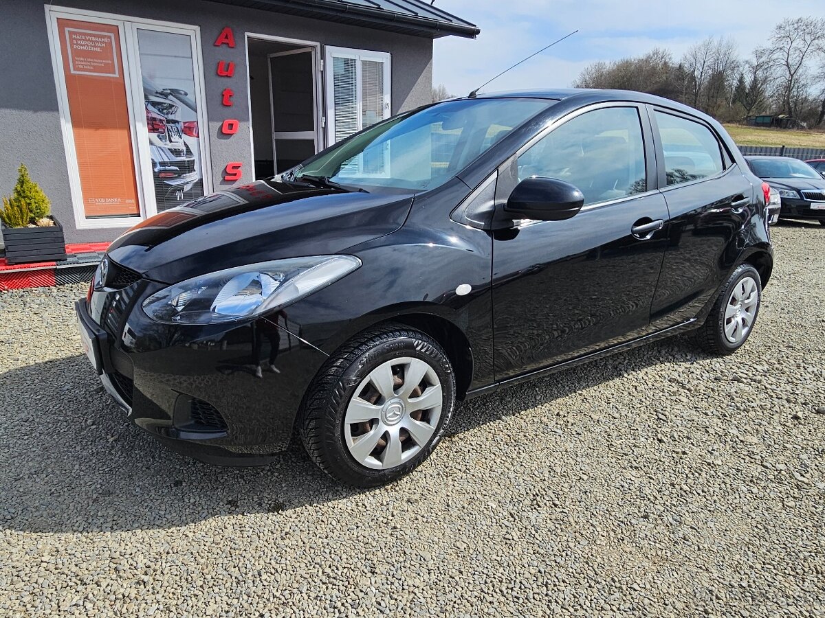 MAZDA 2 1.4i 82000km