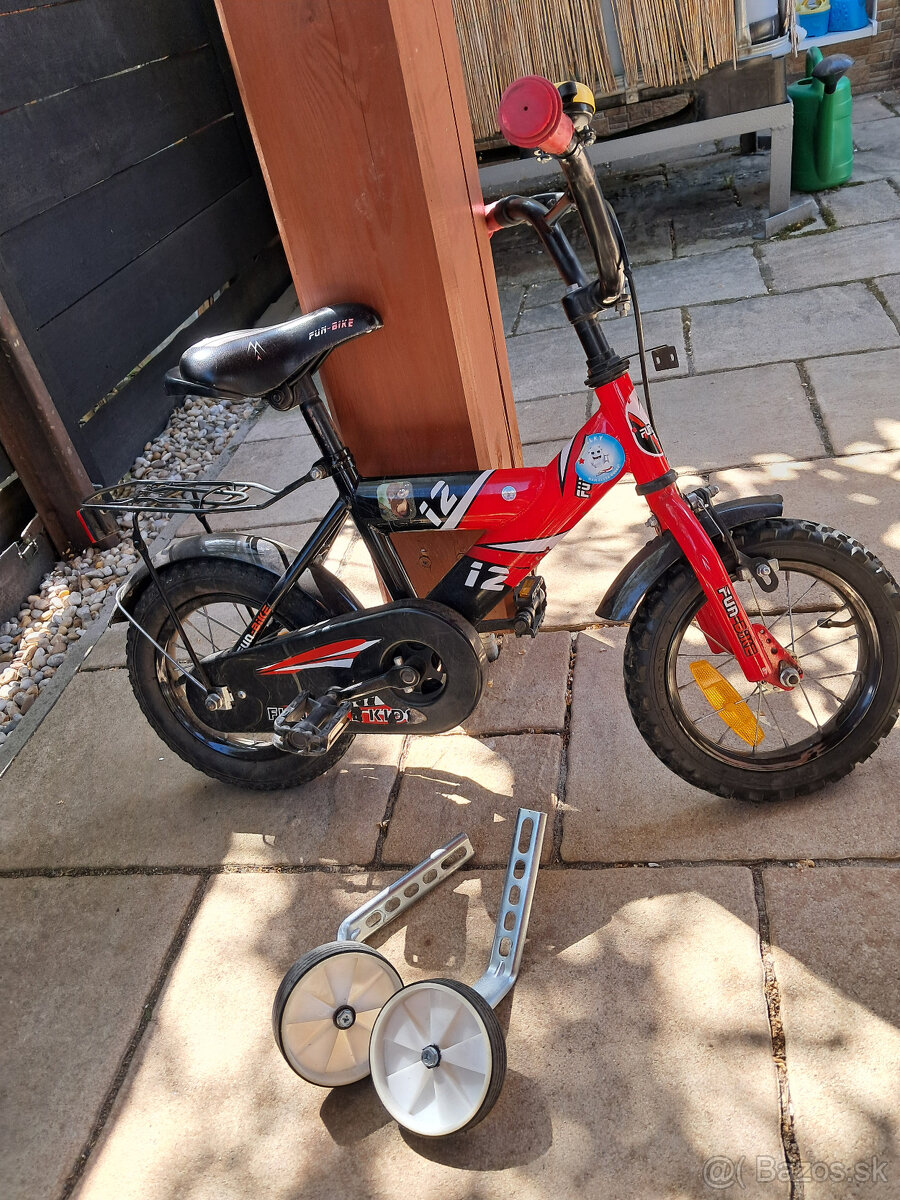 Predám detský bicykel + pomocné kolieska