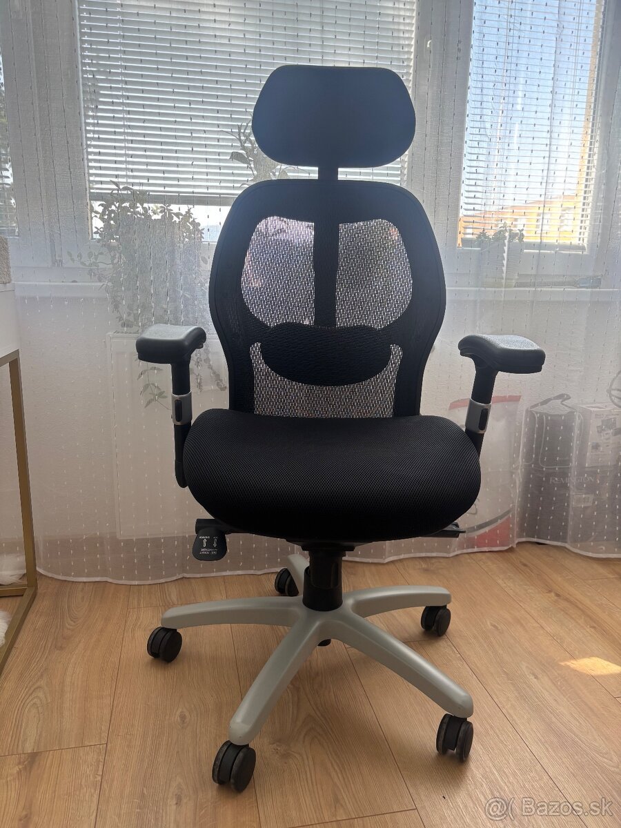 Ergonomická kancelárska stolička OfficePro Saturn
