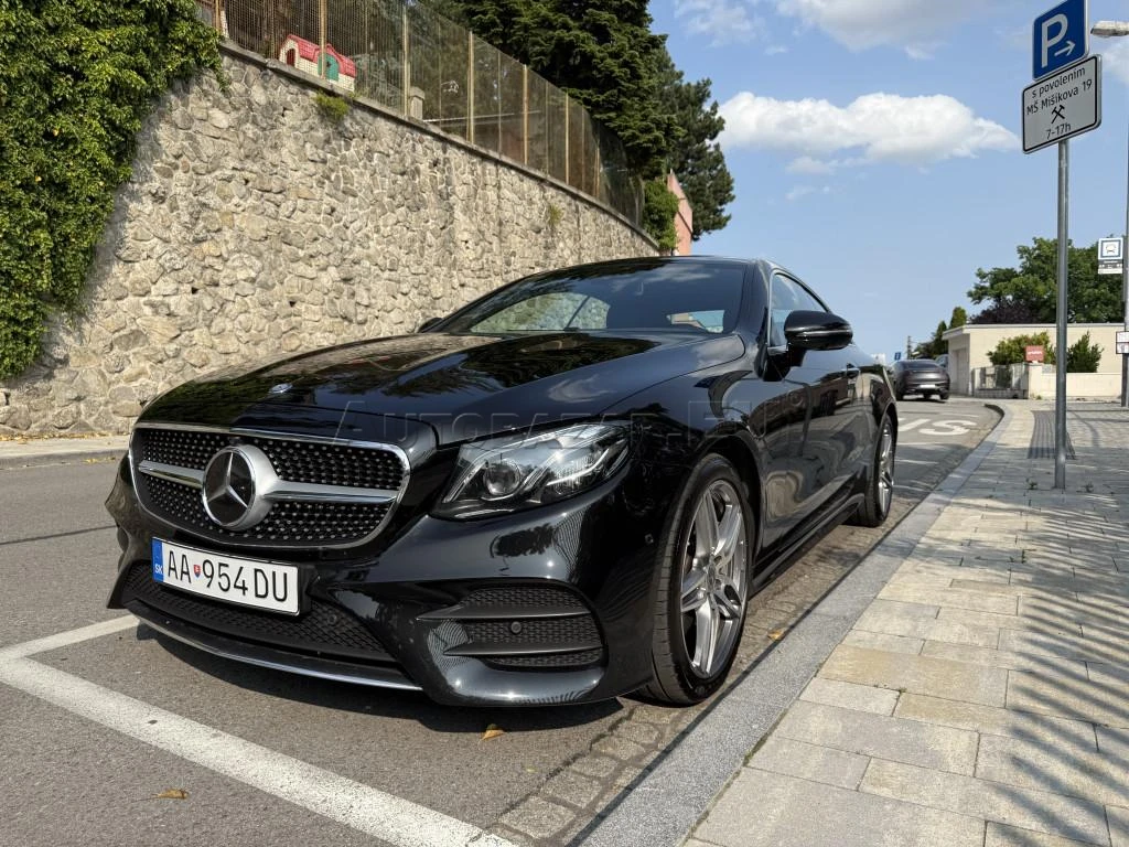Mercedes E trieda Coupé 400 4matic A/T