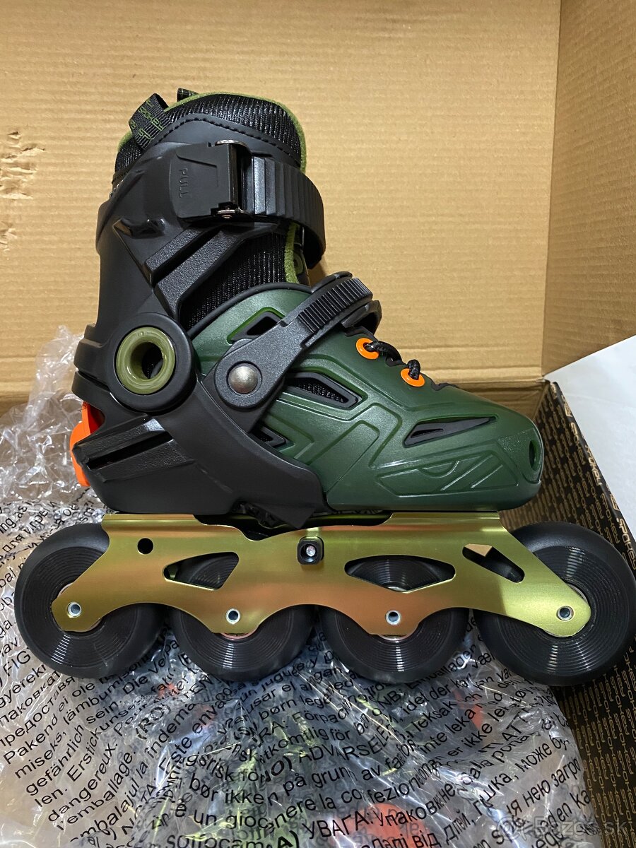 Koleskové korčule Spokey FRE K G 27-30