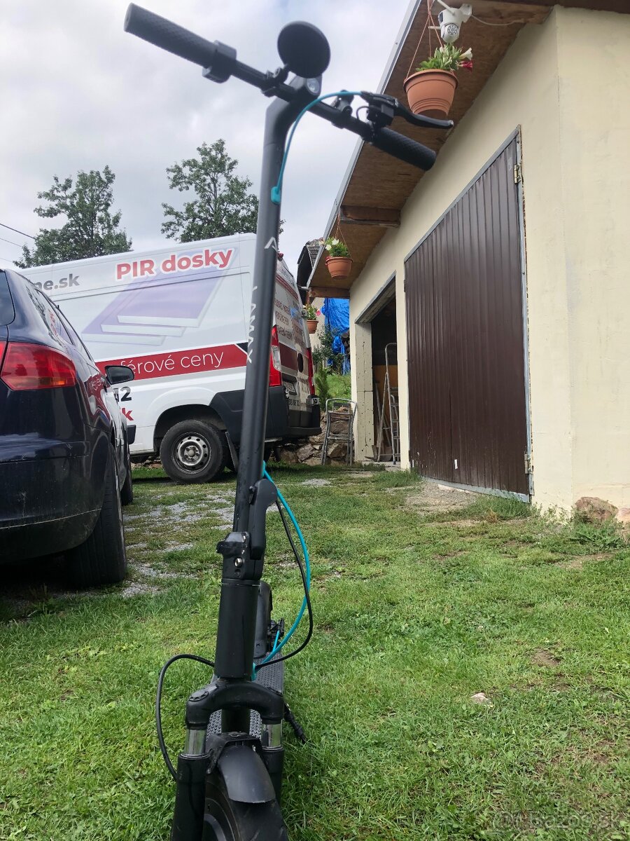 Elektrická Kolobežka LAMAX SC30
