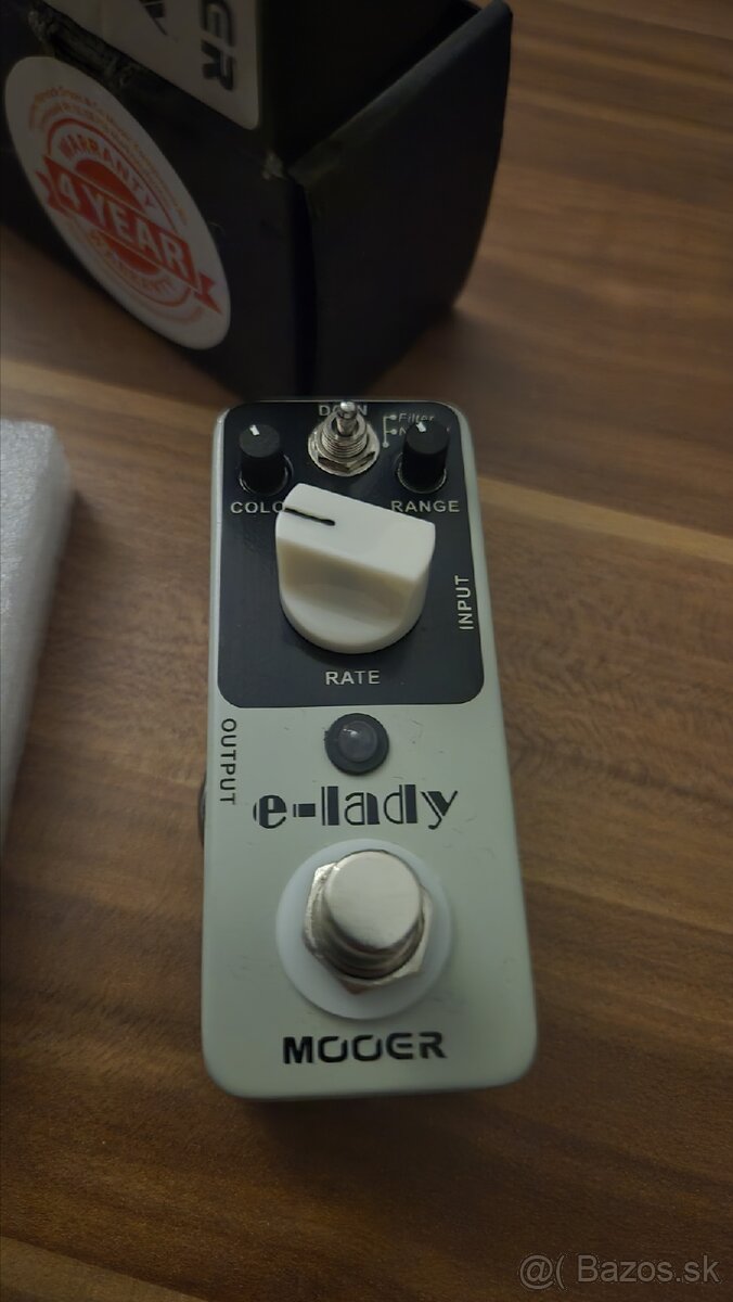 Mooer e-lady analog flanger