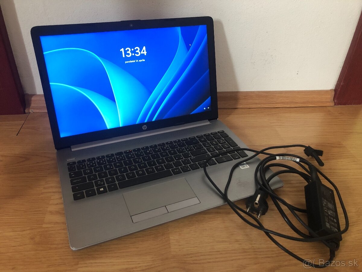 ✅Pracovný notebook HP 250 G7