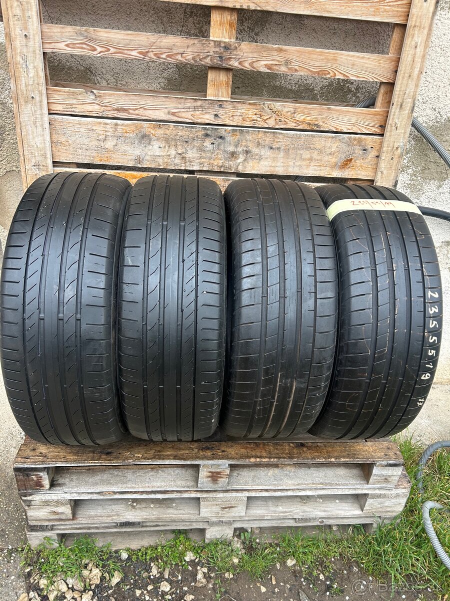 GoodYear/Continental 235/55/19”-101Y