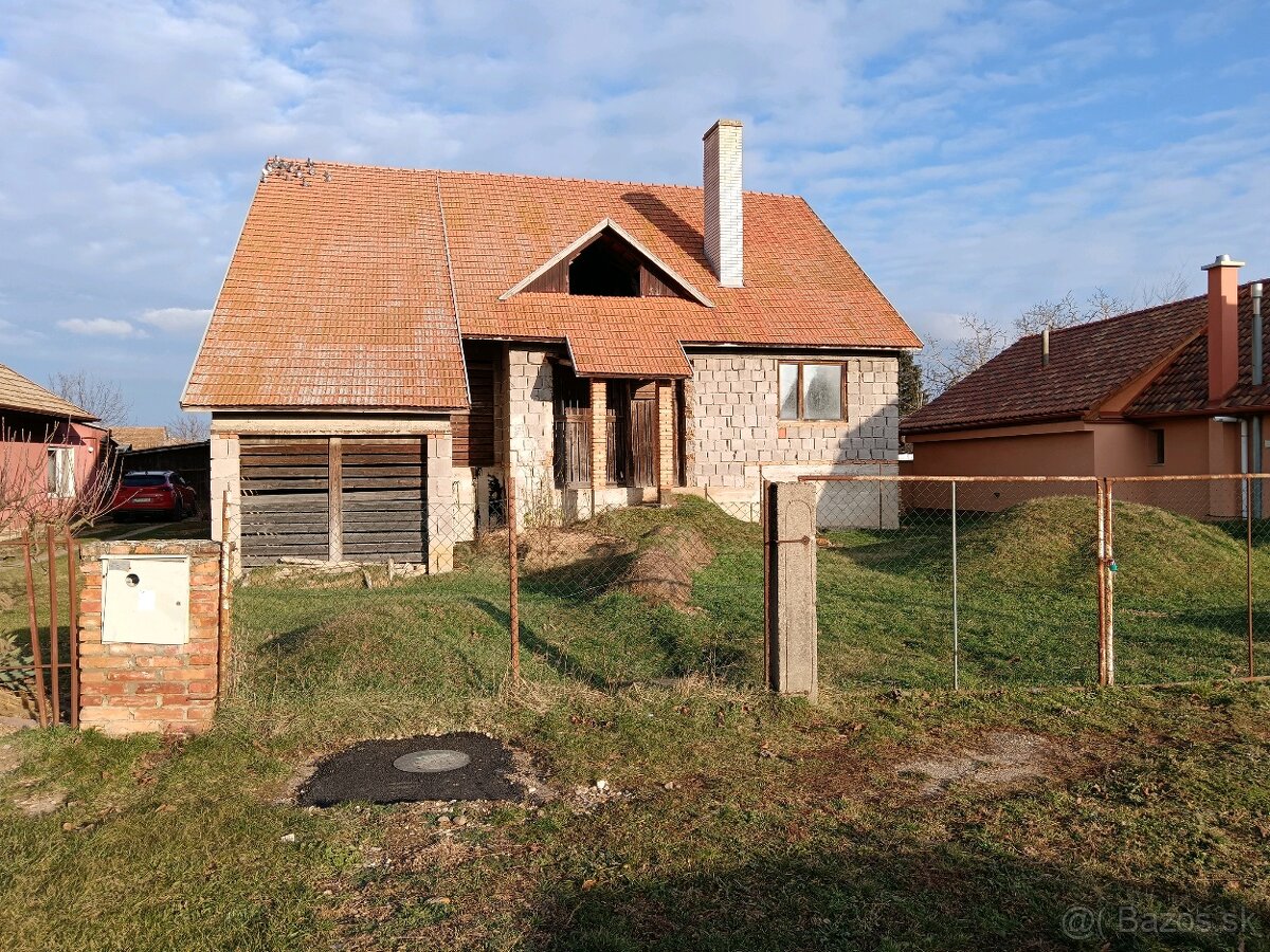 Predaj rozostavaný rodinný dom ,Želiezovce , časť Mikula
