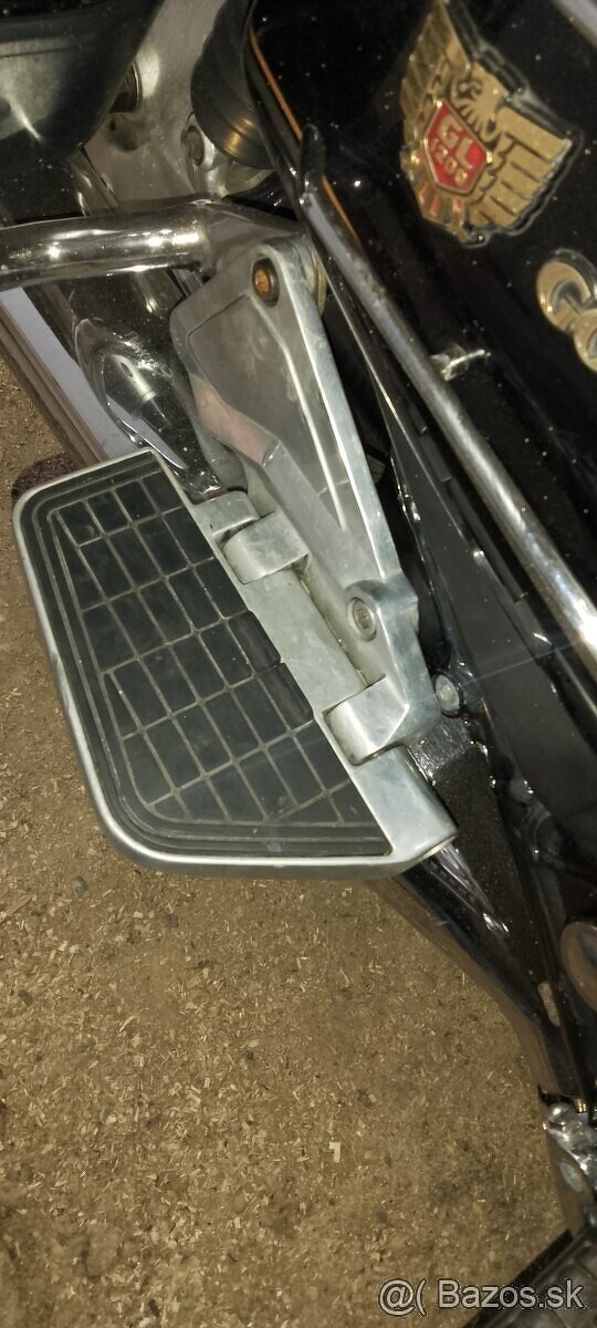 Original zadne naslapy na Honda Goldwing gl1200 aspen,inters