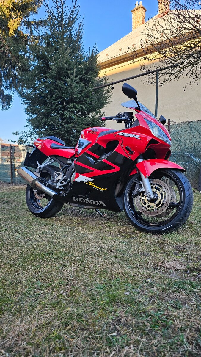 Honda CBR600F SPORT