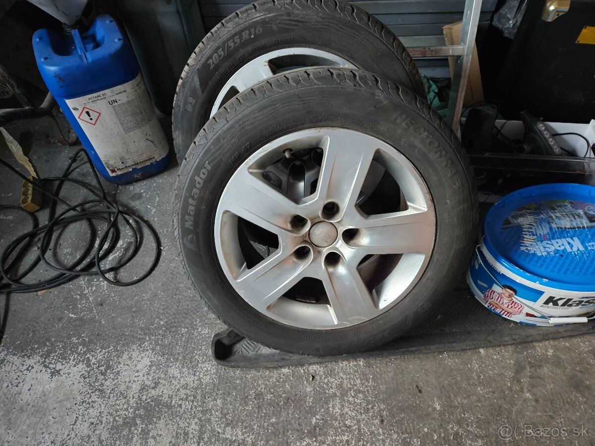 VW, Audi, Škoda, Seat, 4ks alu. kolesá 205/55R-16.