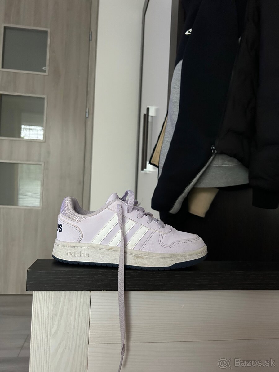 Dievcenske Adidas tenisky
