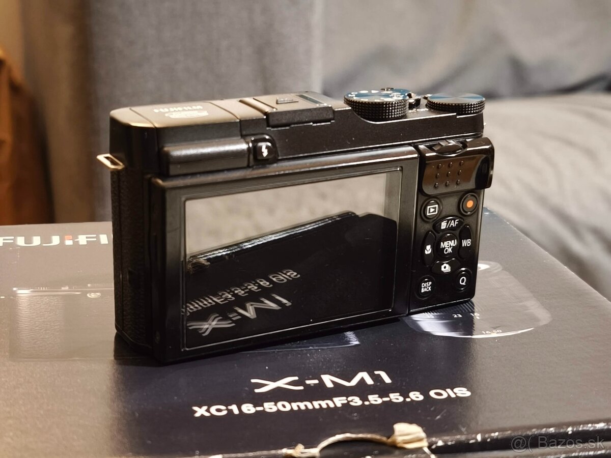 Fujifilm X-M1 + Fujinon XC 16-50mm f/3.5-5.6 OIS II