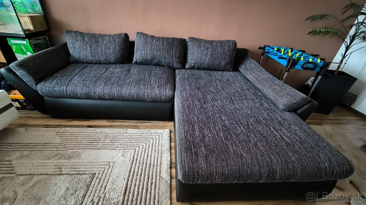 Sedačka v tvare L