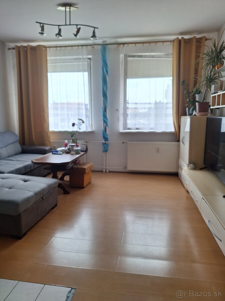 Na predaj veľkometrážny 1izbový byt