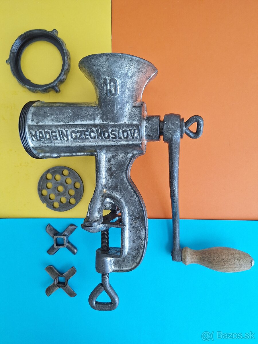 Celokovový mlynček na mäso FIĹAKOVO 10,Czechoslavia