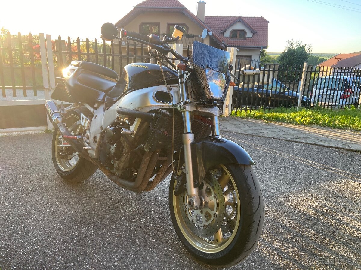 Suzuki gsxr 750
