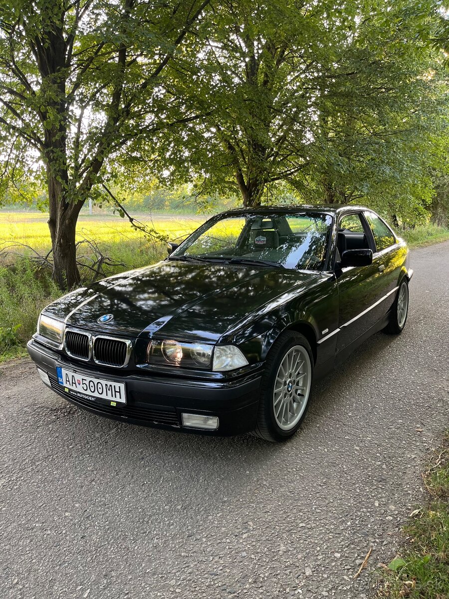 BMW E36 coupe