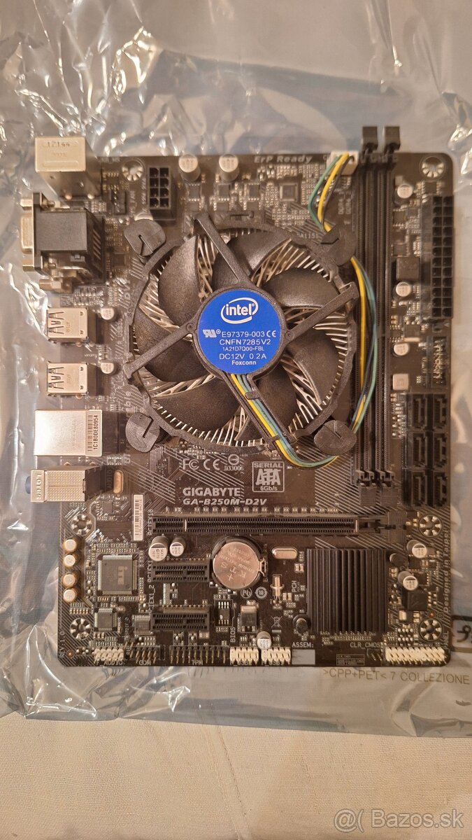Gigabyte GA-B250M-D2V + Intel i5-7400