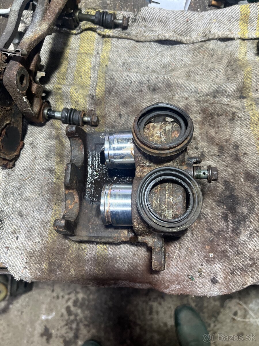 Strmene impreza predna + zadna naprava