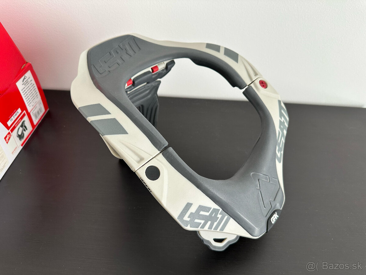Leatt Neck Brace Chranic krku 5.5