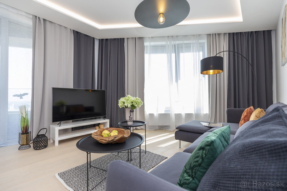 Na prenájom štýlový 3-izbový byt v SKYPARK RESIDENCE s výhľa