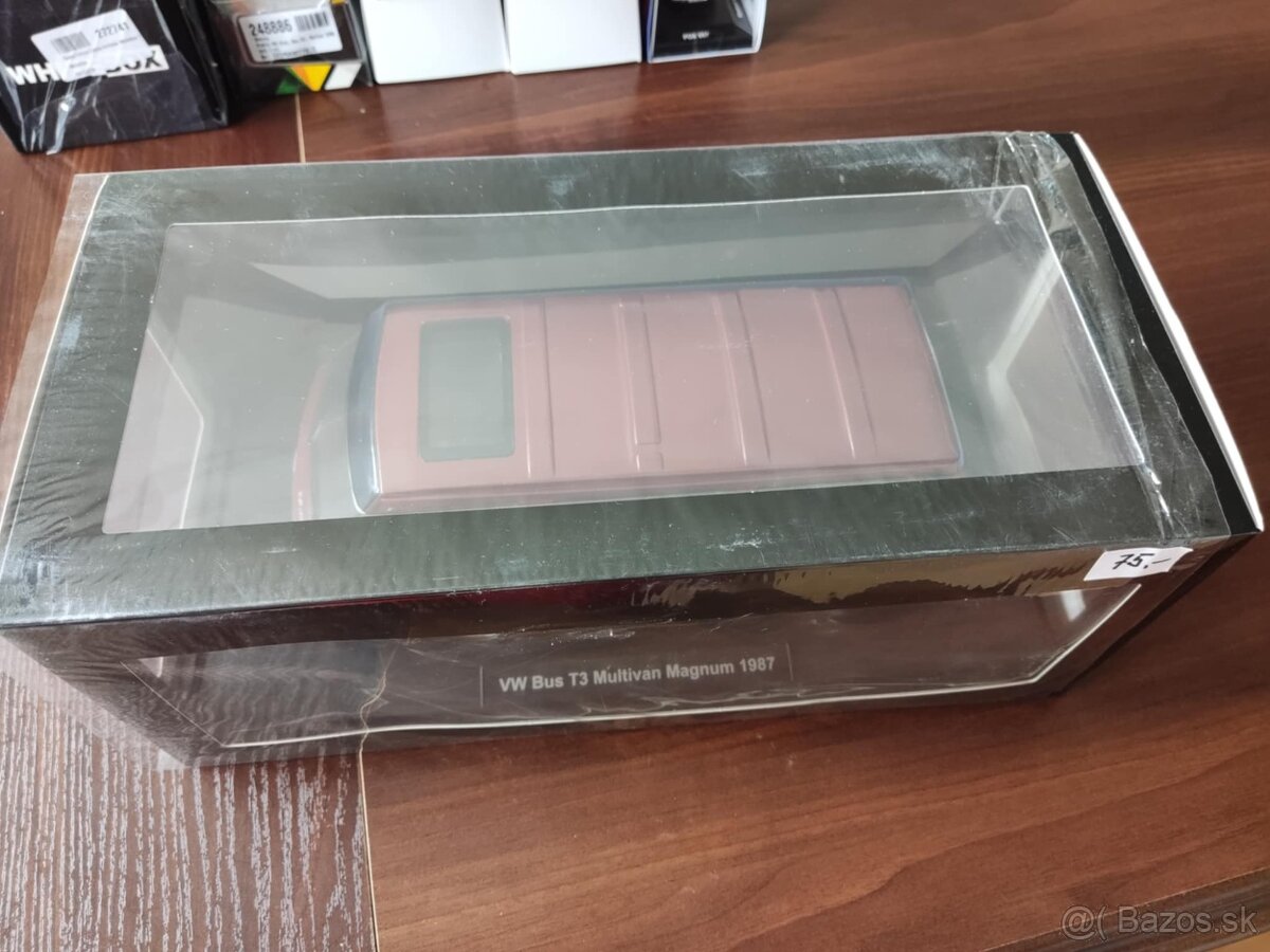 VW Bus T3 Multivan Magnum 1987 1:18