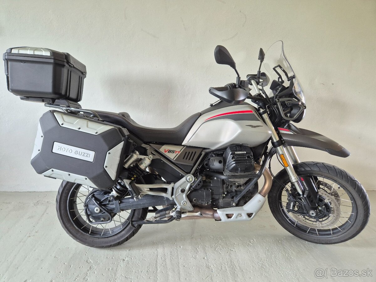 MOTO GUZZI TT85 TRAVEL