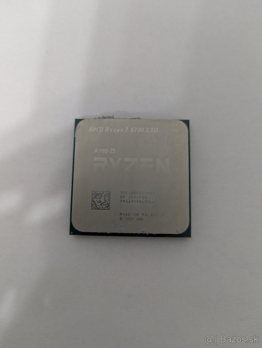 AMD RYZEN 7 5700X3D