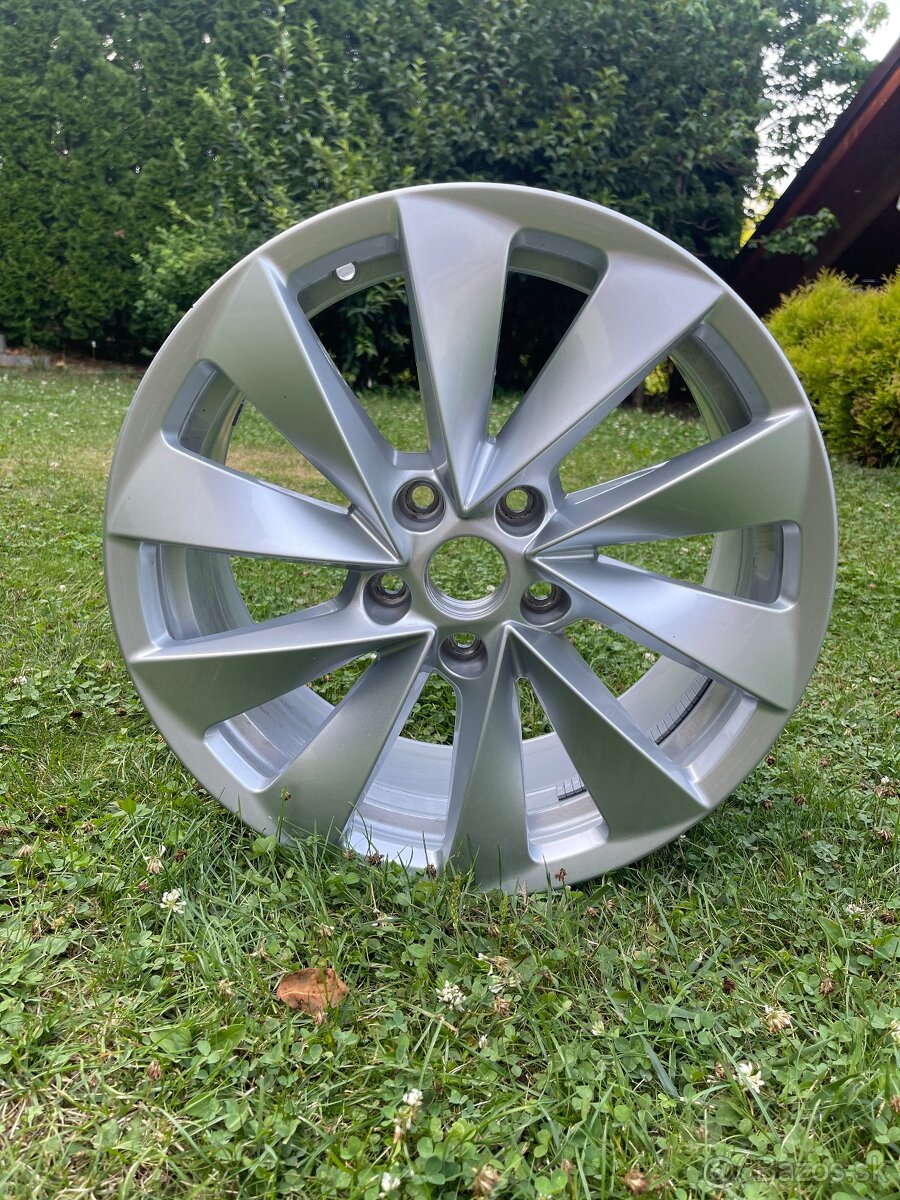 Disk VW Passat B8 R17 5x112