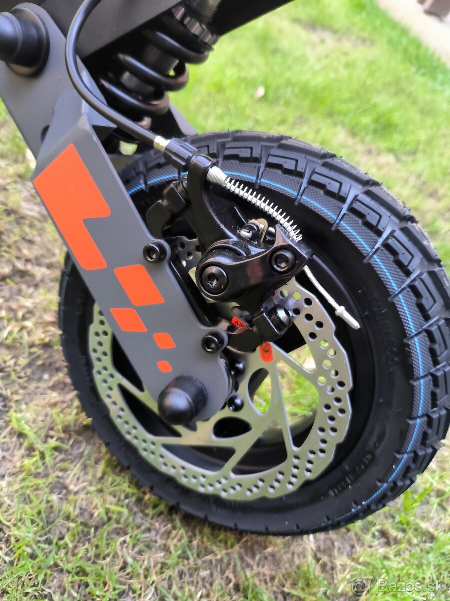 Kukirin G2 800 W 15 Ah 2025 - ZARUKA - 0 Kilometrov