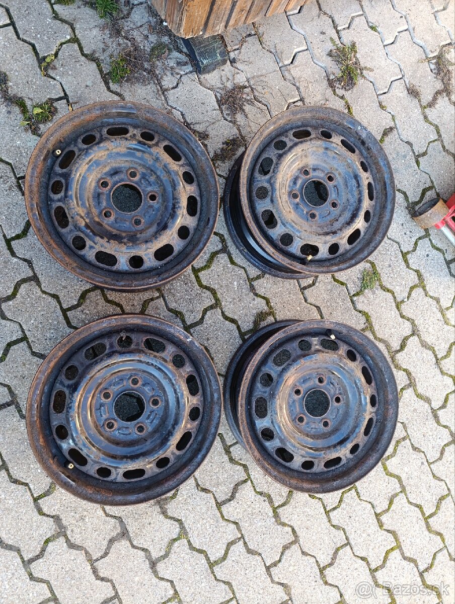 Predám plechové disky Mazda 3