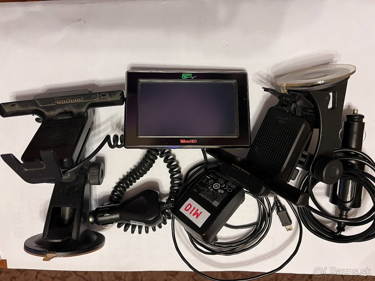 Auto navigácia MIO C 720