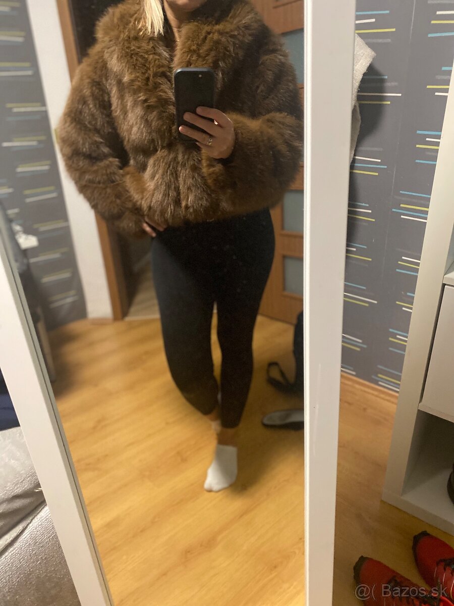 Krasny damsky kožuch nový/L