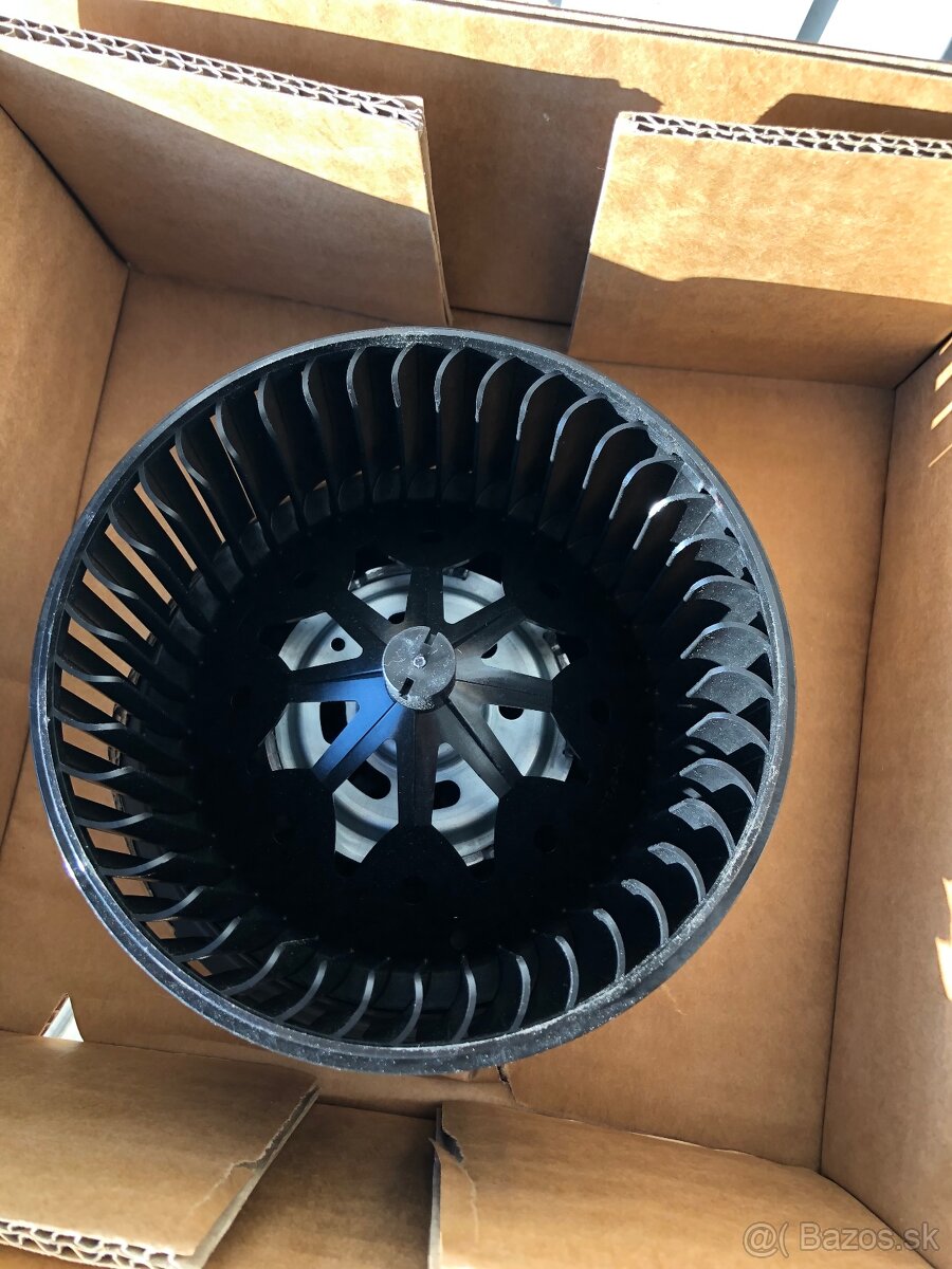 Ventilátor Octavia 2