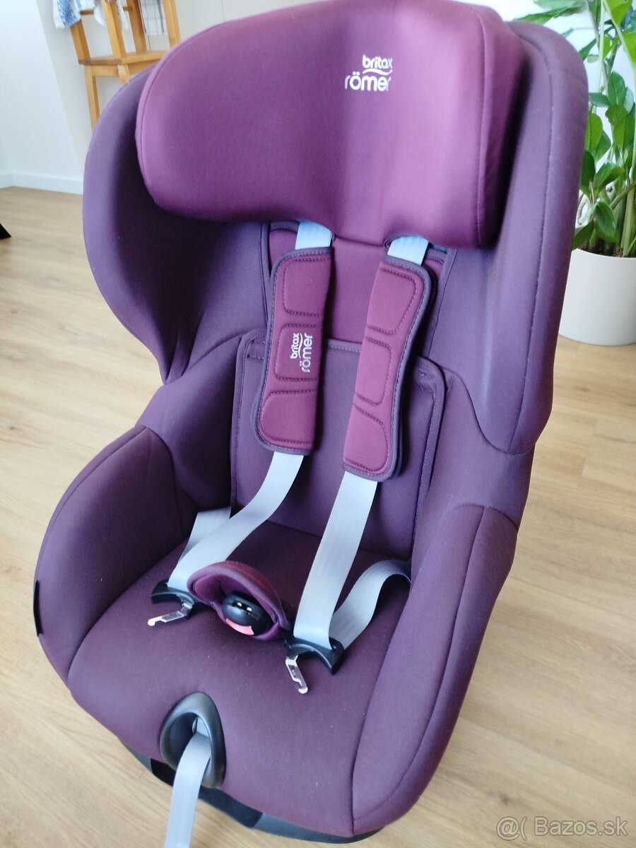 Britax Römer Trifix2 i-size
