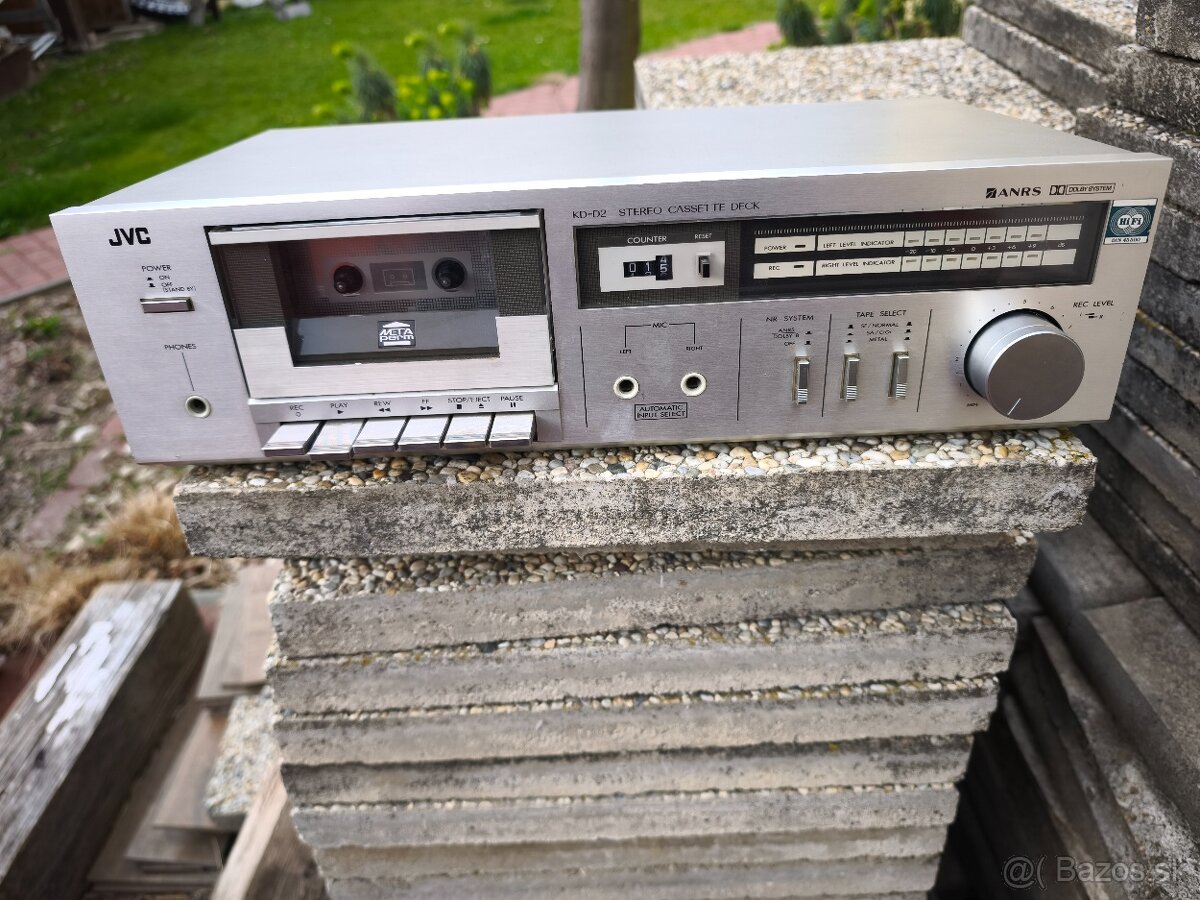 Tape deck JVC KD-D2E strieborny