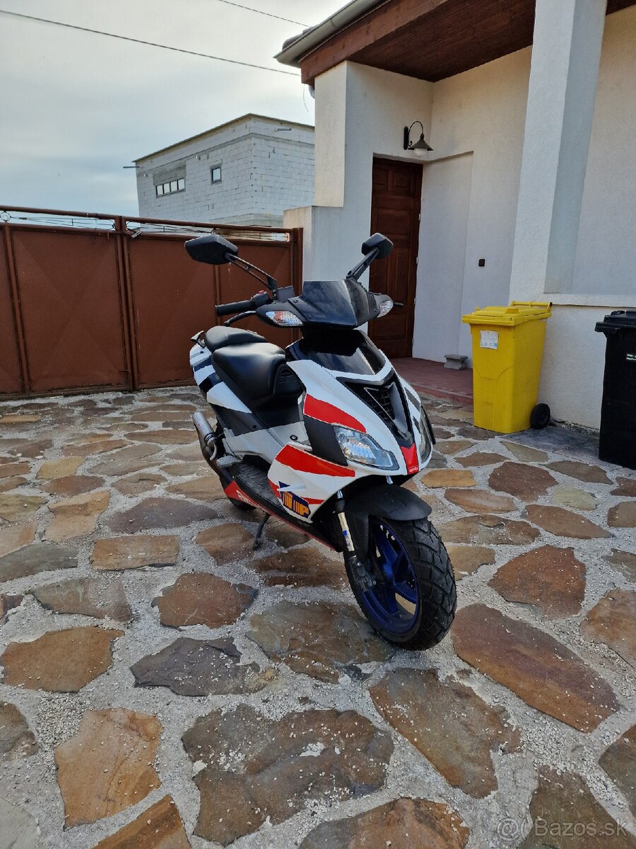 Aprilia sr 50 r
