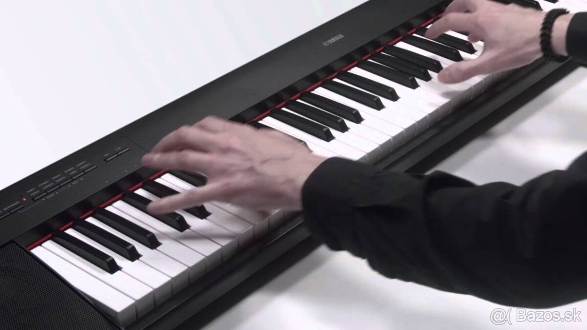 Yamaha NP-32 BK ako nový...+ stojan, taška a stolička