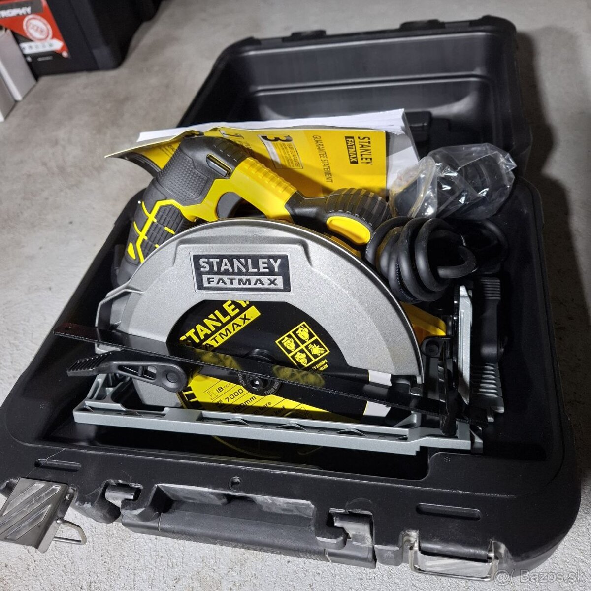 Kotúčová píla 1650 W STANLEY FATMAX