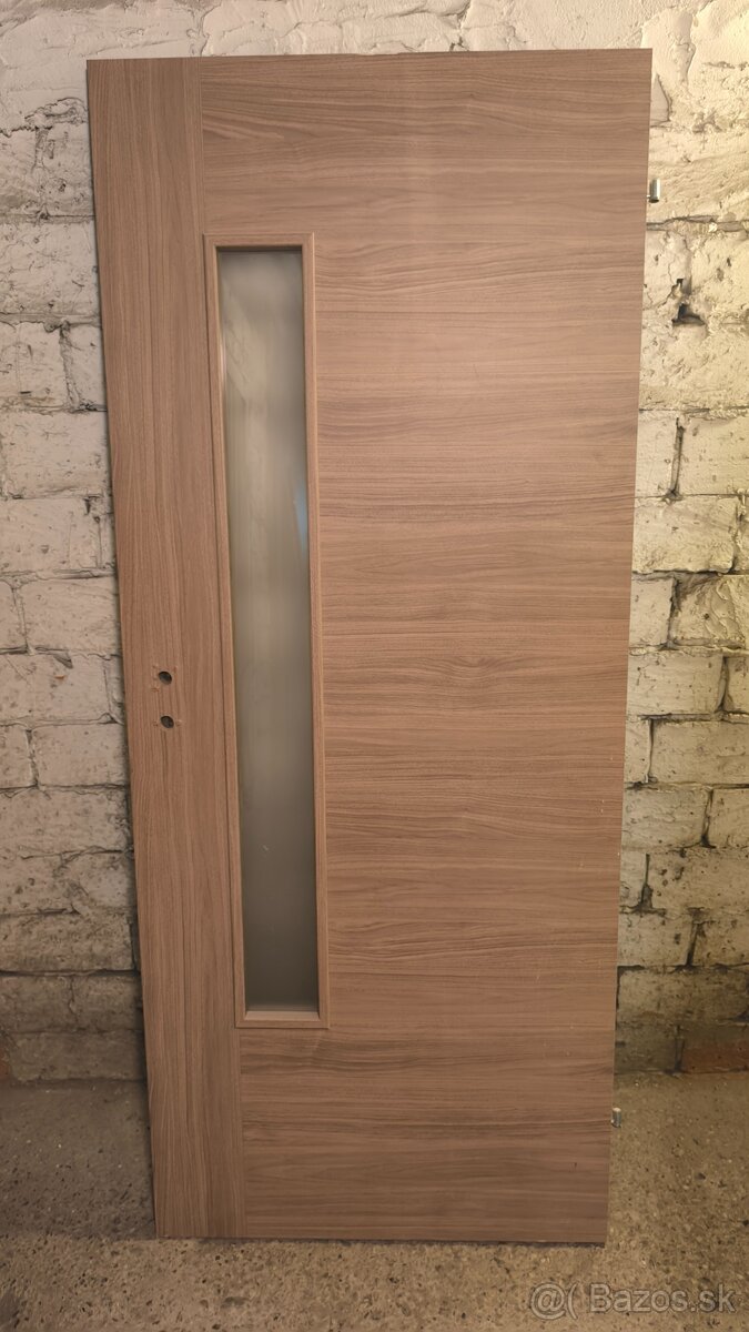 Bytové dvere 80" (so sklom)
